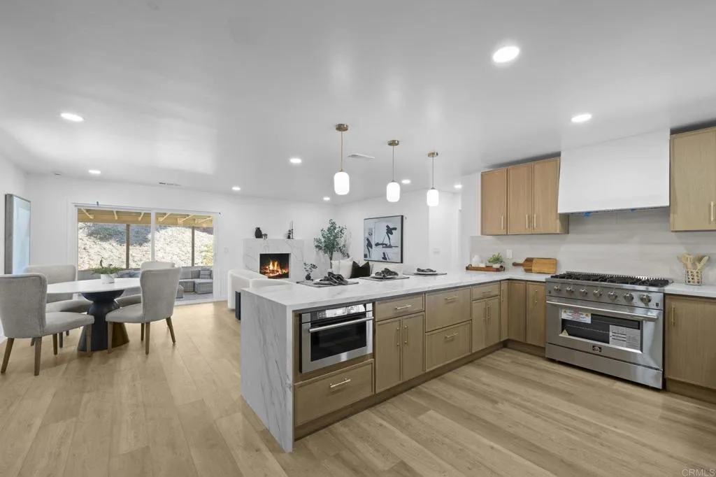 https://cdn.realtyfeed.com/cdn/127/306489896/6f65d41b57d082f9270f8ade9e000d9c.webp