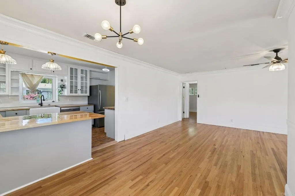 https://cdn.realtyfeed.com/cdn/127/306489907/5308bd6d0b7a81df764332d87c49b5ac.webp
