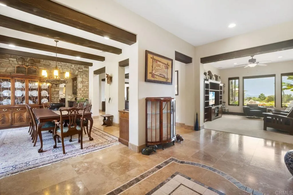 https://cdn.realtyfeed.com/cdn/127/306489911/917f84225419670eafb7d10023c064b5.webp