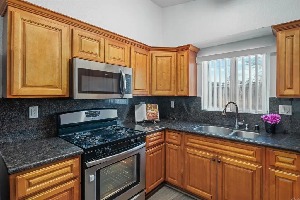 https://cdn.realtyfeed.com/cdn/127/306489917/3f546c3789c5a57b83cfdd07254b41a9.webp