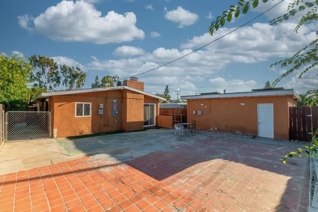 https://cdn.realtyfeed.com/cdn/127/306489917/fd9a6b4717fafd4cdb728b7090e20206.webp