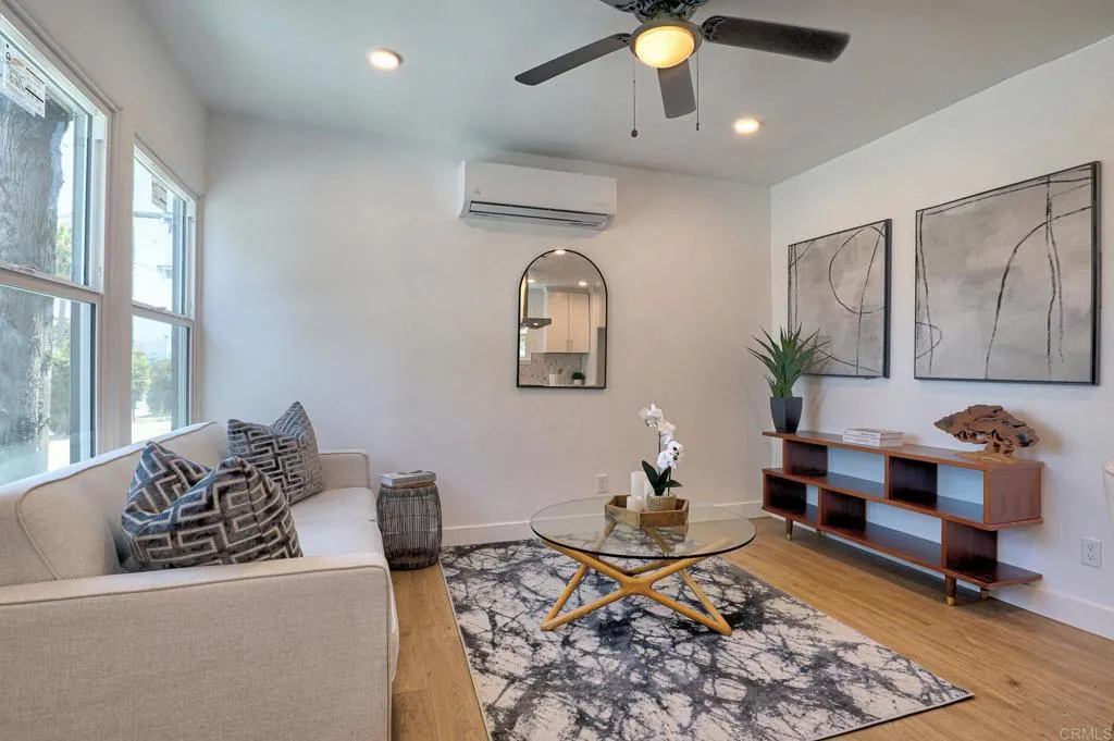 https://cdn.realtyfeed.com/cdn/127/306489938/0d5a0f7b5aaf09a9aa401632decc8652.webp
