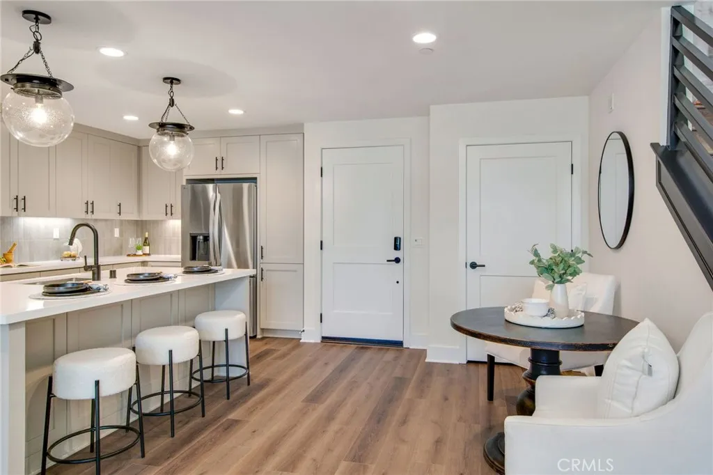 https://cdn.realtyfeed.com/cdn/127/306489981/6dd3bde35f5ae02e5d2fd2b4f180ffbc.webp