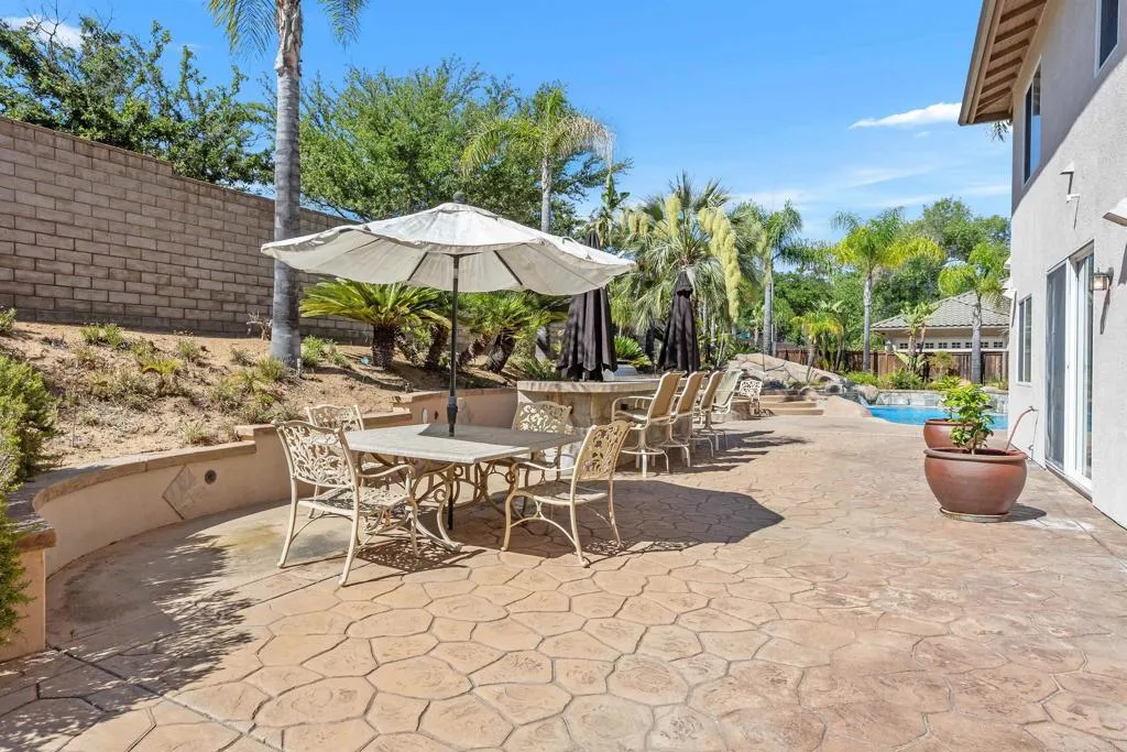 https://cdn.realtyfeed.com/cdn/127/306489986/abf78fd59f801e2e3c95a6d23b4095cc.webp