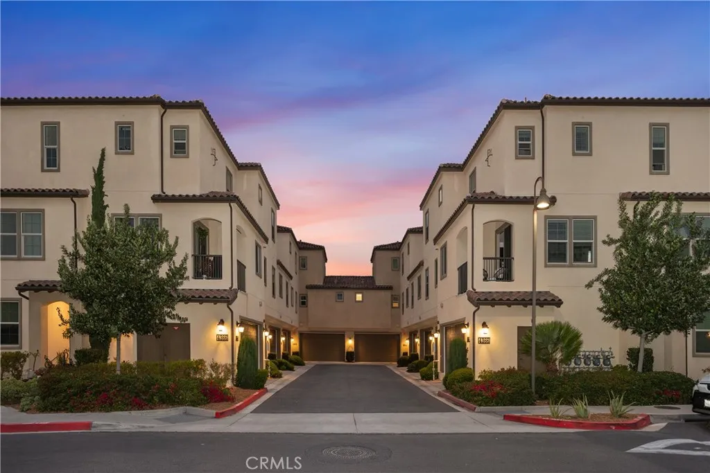 Photo #3: OC25154368 Listing 