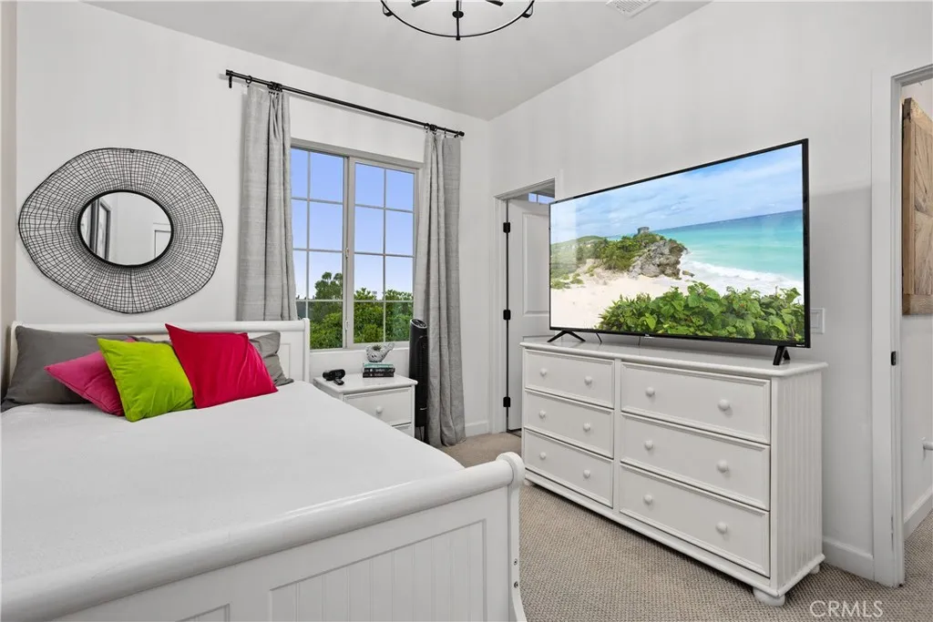 Photo #18: OC25154368 Listing: Photo #18