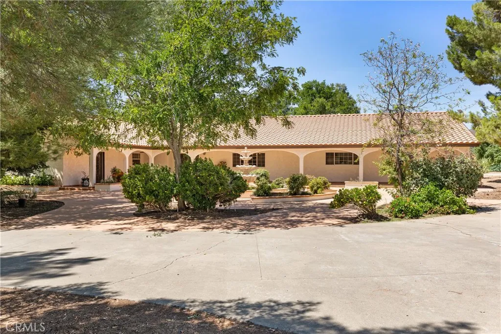 35356 Sierra Vista Drive, Agua Dulce, CA 91390 - Photo 3 of 68, Agua Dulce, CA