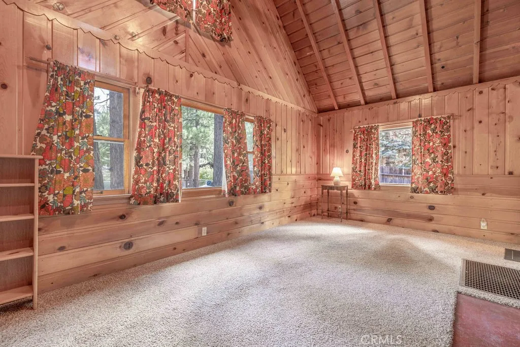 1008 Sugarloaf Boulevard, Big Bear, CA 92314 - Photo 4 of 46, Big Bear, CA