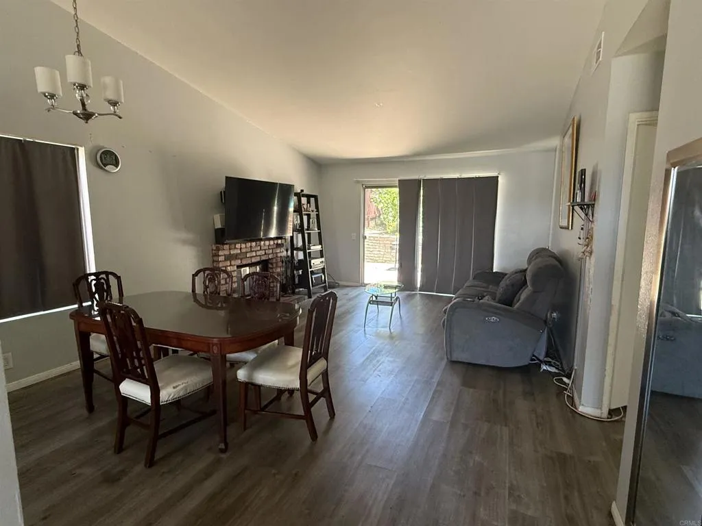 https://cdn.realtyfeed.com/cdn/127/306490181/06fc346b30cf531c66f7768dcef050ae.webp