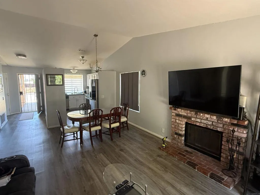 https://cdn.realtyfeed.com/cdn/127/306490181/ff7ccf746d092fb3026bbddfa49b2e7b.webp