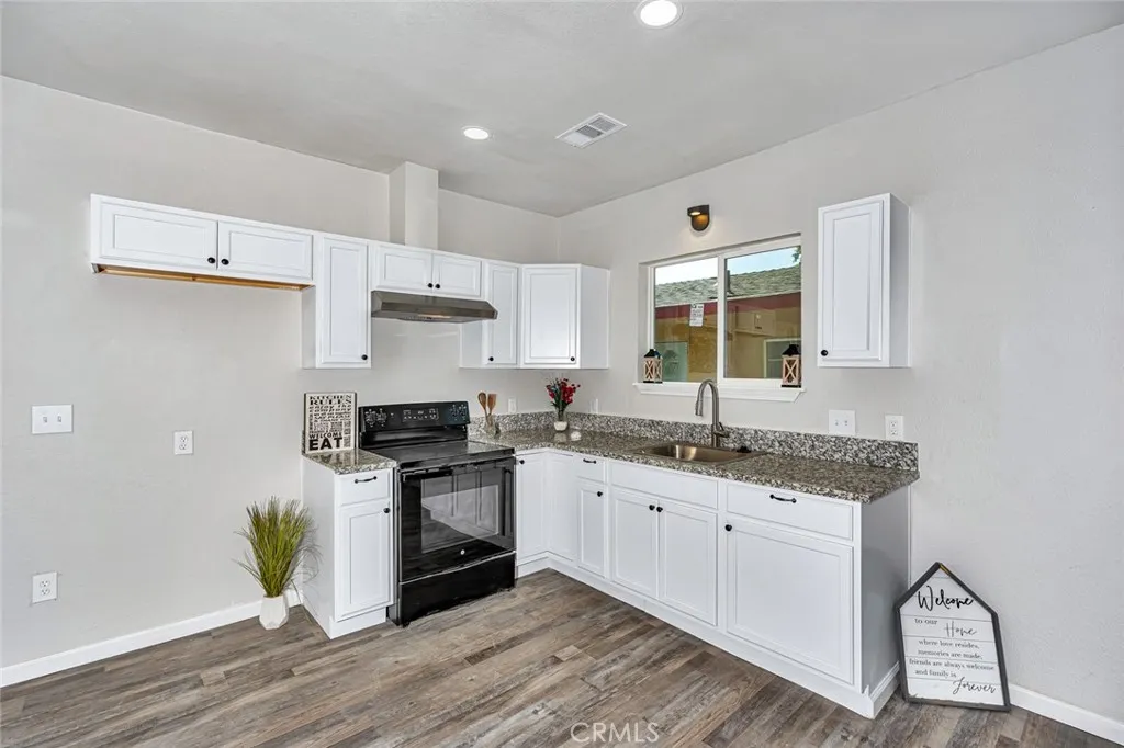 106 Pleasant Street, Modesto, CA 95354 - Photo 5 of 33, Modesto, CA