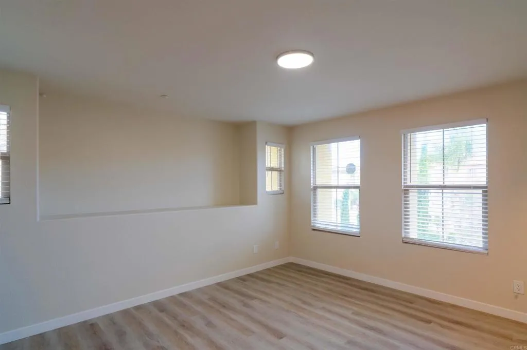 https://cdn.realtyfeed.com/cdn/127/306490359/094696ec2b3a576e014918748bc11f91.webp