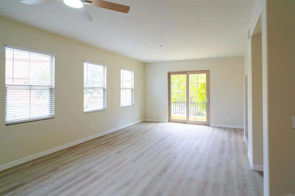 https://cdn.realtyfeed.com/cdn/127/306490359/9c0686bd5bd57eb8d5de5793e82a73c5.webp