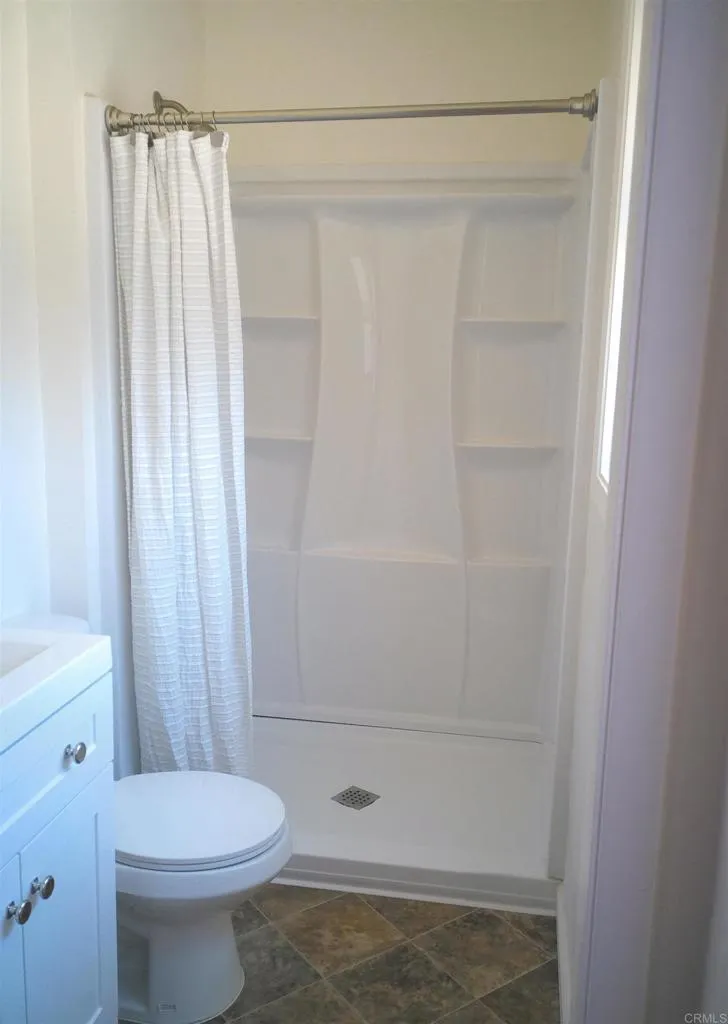 https://cdn.realtyfeed.com/cdn/127/306490438/ffb23deea4cb50ddc97a728861bc8acf.webp