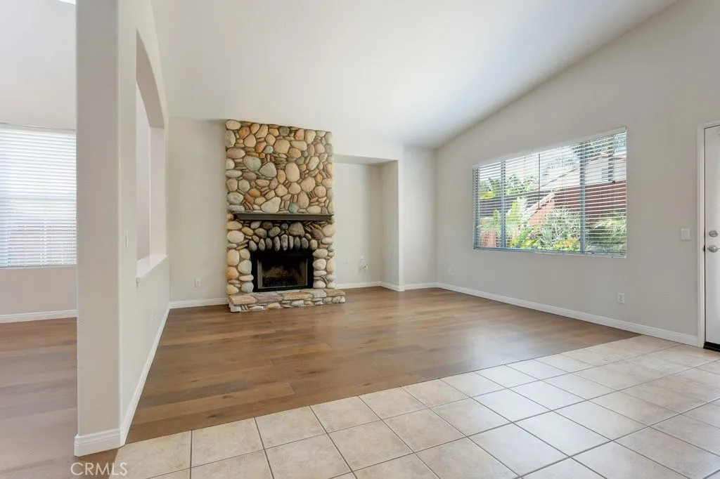 https://cdn.realtyfeed.com/cdn/127/306490451/2aaae6713f14d190b25149af0dce9d15.webp