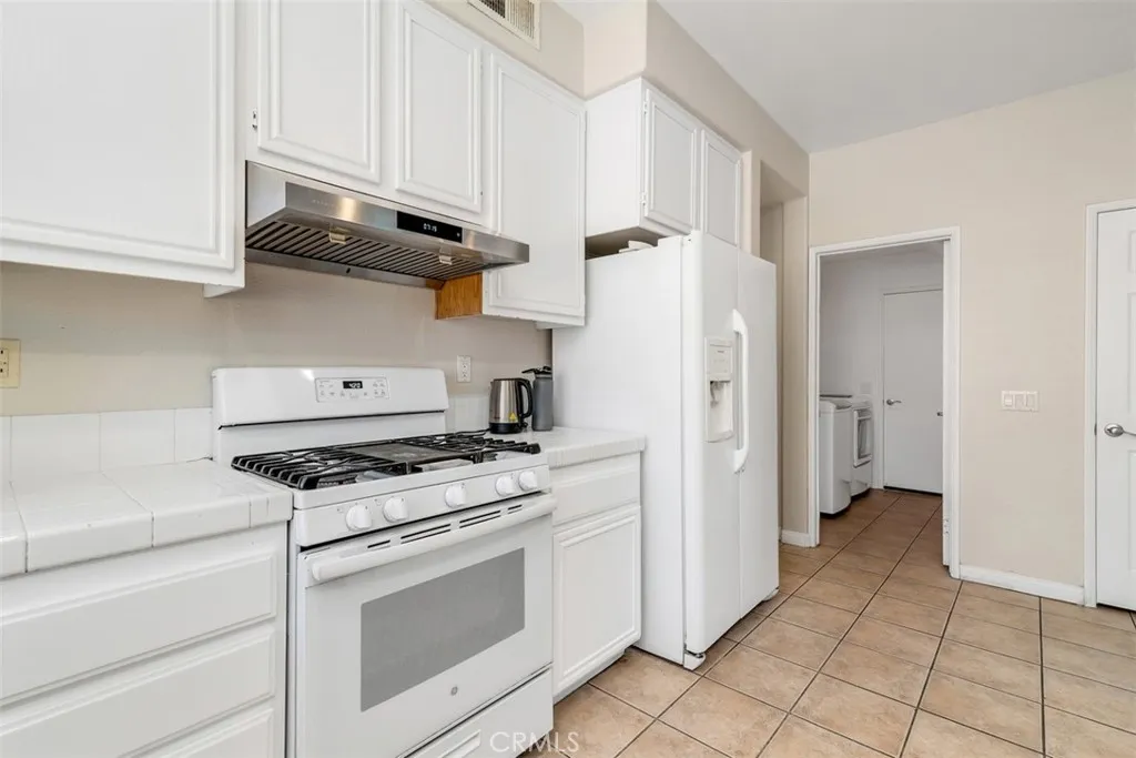 https://cdn.realtyfeed.com/cdn/127/306490451/58a8d02c1111a0c6021d718d78318bcc.webp