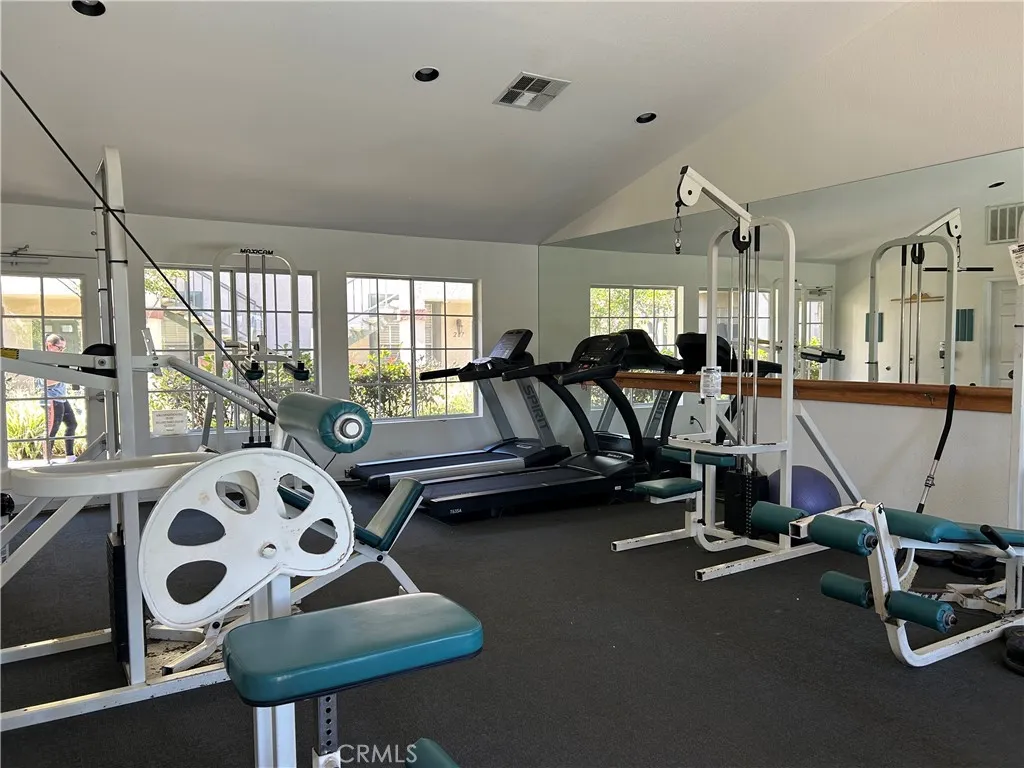 Photo #18: TR25156366 Listing: Photo #18