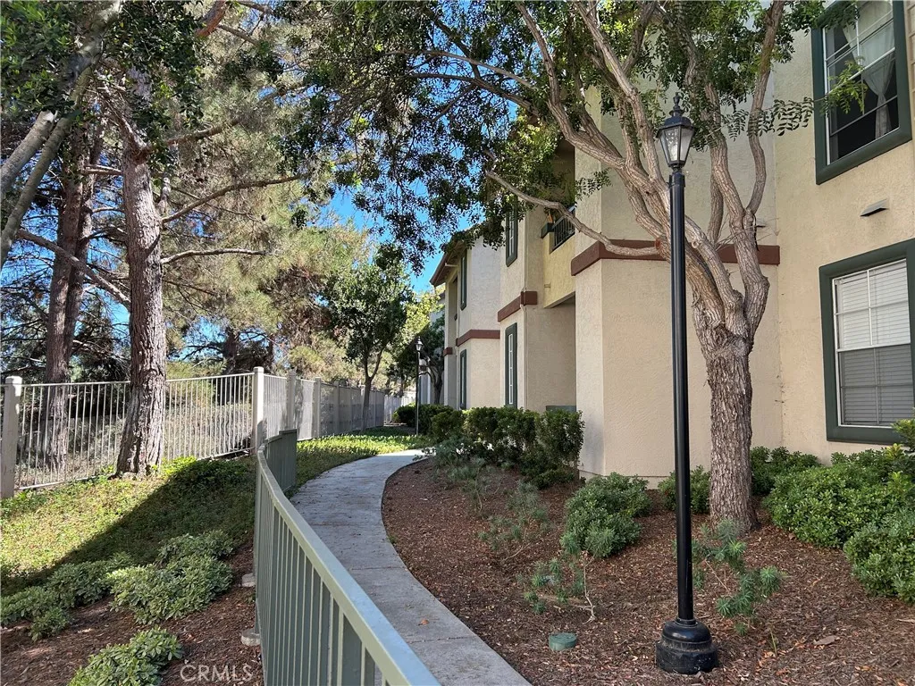 Photo #20: TR25156366 Listing: Photo #20
