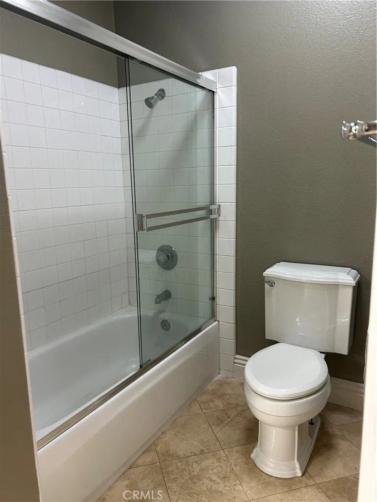 Photo #12: TR25156366 Listing: Photo #12