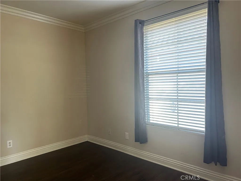 Photo #11: TR25156366 Listing: Photo #11
