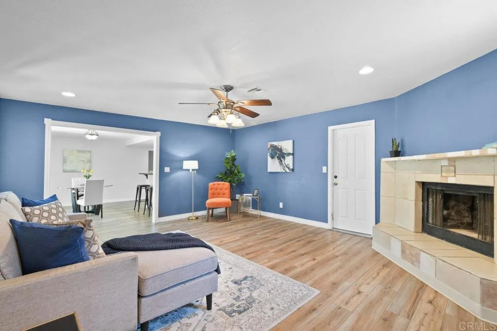https://cdn.realtyfeed.com/cdn/127/306490697/81ad466b6da7d6e464d2d9f59b158cd1.webp