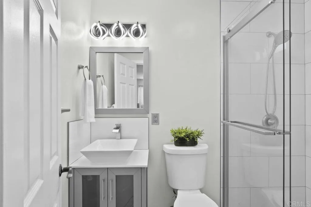 https://cdn.realtyfeed.com/cdn/127/306490697/8c4ace038a735a0225bf58bf212aacd6.webp