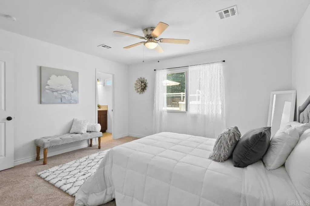 https://cdn.realtyfeed.com/cdn/127/306490697/a75505fdfa70ac21c27ee853ae903c02.webp