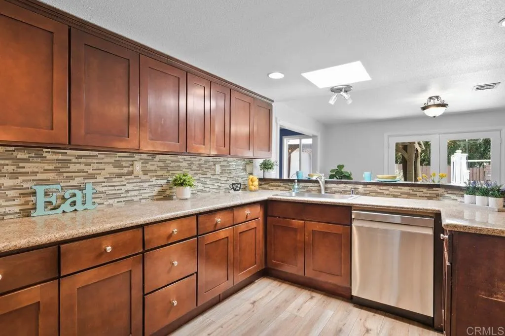 https://cdn.realtyfeed.com/cdn/127/306490697/e380712b0b0237ae073183800a39d9c3.webp