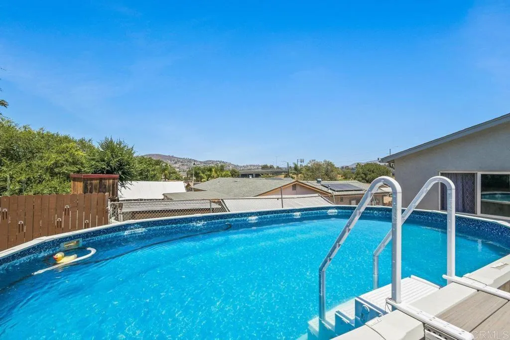 https://cdn.realtyfeed.com/cdn/127/306490697/ff2db0f6ea918c10af66db251ccab507.webp