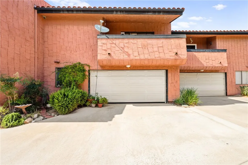 Photo #12: SW25156003 Listing: Photo #12
