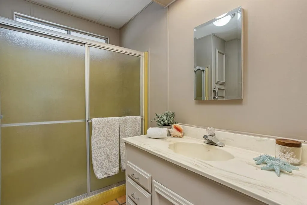 https://cdn.realtyfeed.com/cdn/127/306490822/106bae5b6d51e56107f88b042e4f4d2e.webp
