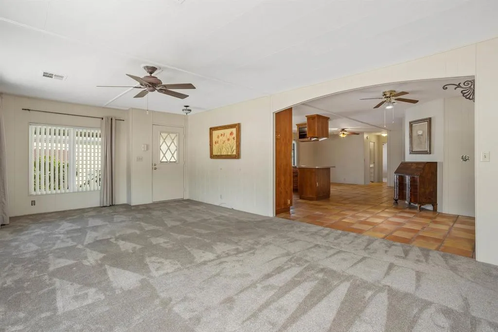 https://cdn.realtyfeed.com/cdn/127/306490822/5e8af9fb46e2e1f9fad3ea4f6b2cf63d.webp