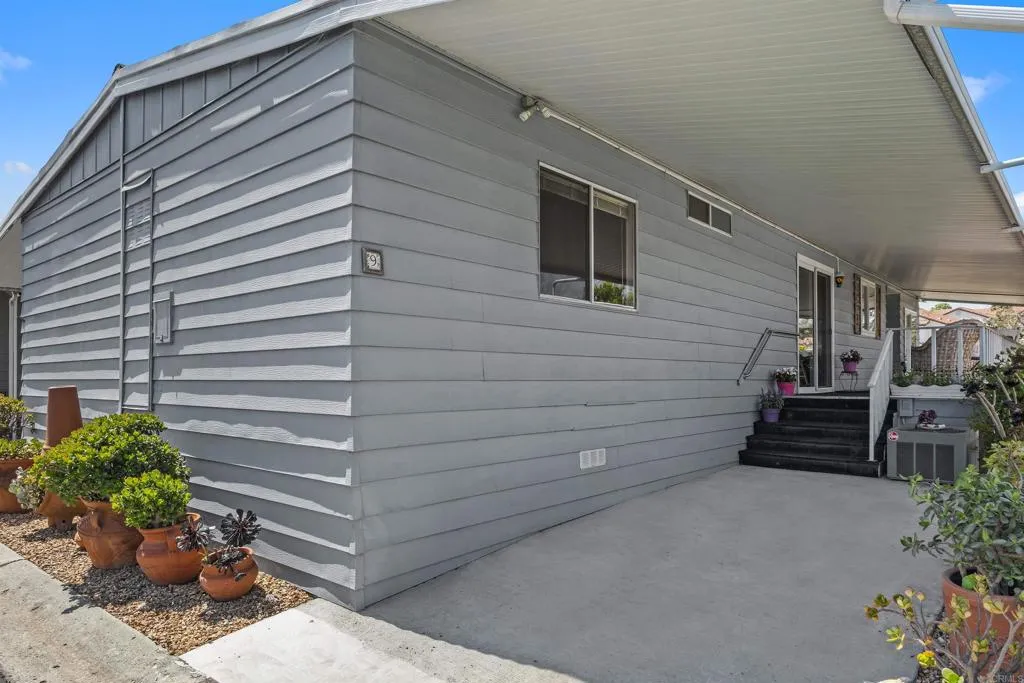 https://cdn.realtyfeed.com/cdn/127/306490822/9dfa8a31f116c180ccb6f5217e7ef3c5.webp