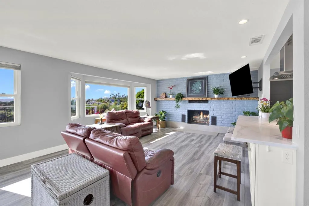 https://cdn.realtyfeed.com/cdn/127/306490826/3c2aa7d908a0cf139a458b7c16f7acdc.webp