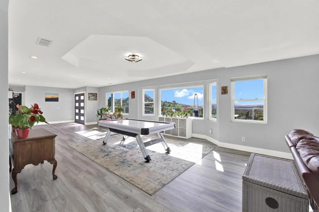 https://cdn.realtyfeed.com/cdn/127/306490826/7b5d92cac629ef0d74d6c62b7a52d006.webp