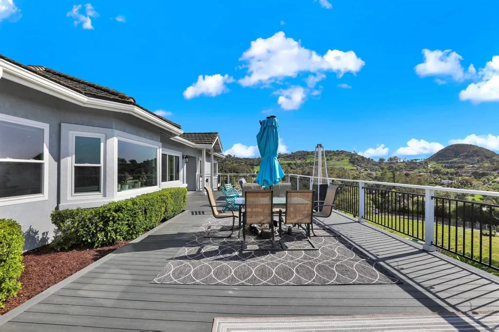 https://cdn.realtyfeed.com/cdn/127/306490826/ca4366d36ca3ff11de726d2bd4c686f1.webp
