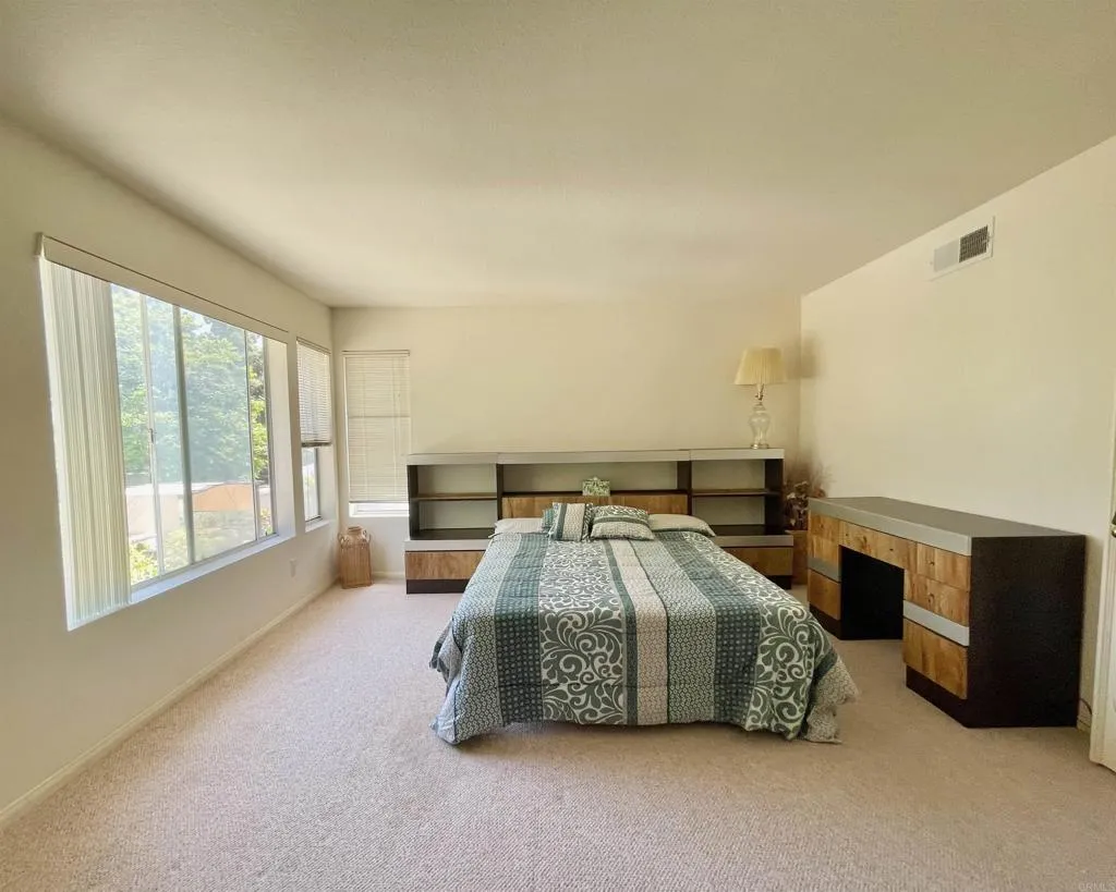 https://cdn.realtyfeed.com/cdn/127/306490963/a05755d988b4b45e3f201d341c0055e7.webp