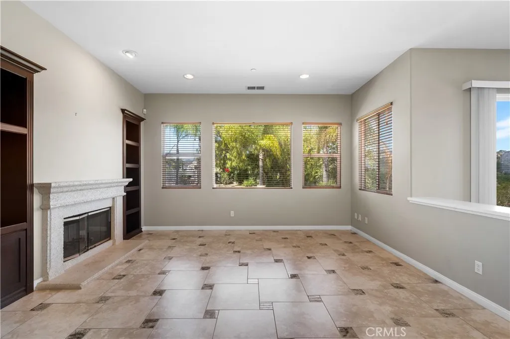 https://cdn.realtyfeed.com/cdn/127/306490980/0a5b568a7b14a6c8f2b807b70065450f.webp