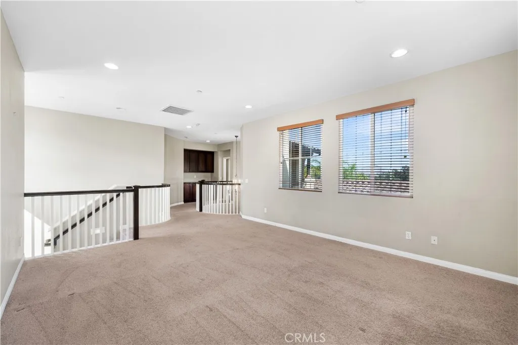 https://cdn.realtyfeed.com/cdn/127/306490980/2053d2ef27246aa0db47ad32b29368e0.webp