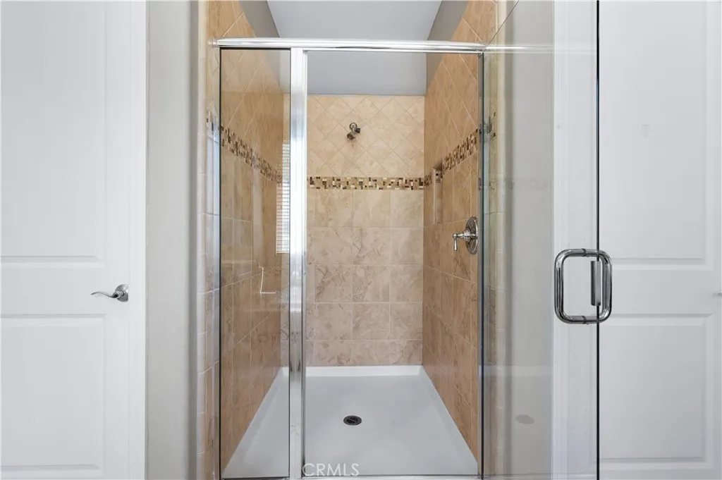 https://cdn.realtyfeed.com/cdn/127/306490980/245d92fed382988706eb97beba4e50d4.webp