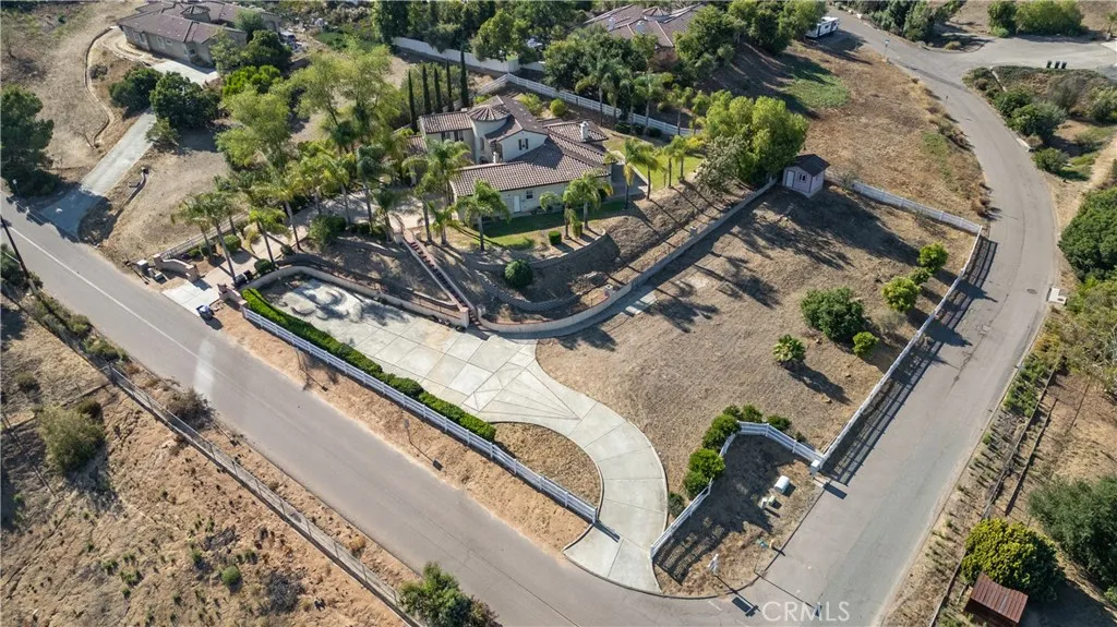 https://cdn.realtyfeed.com/cdn/127/306490980/351bdde3030f72efec95c582c84b49ab.webp