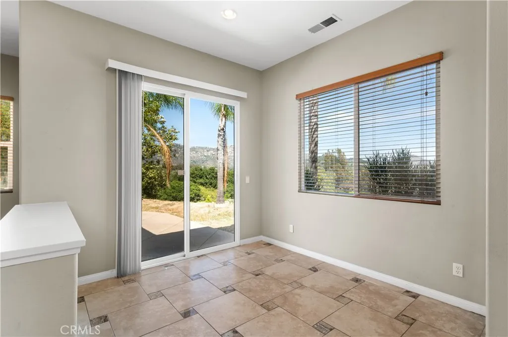 https://cdn.realtyfeed.com/cdn/127/306490980/b23e8744e85be8acef4258c9696b9d2e.webp