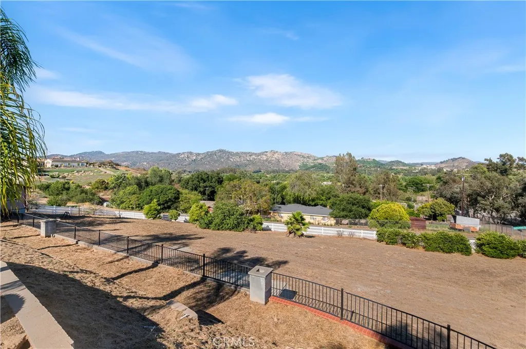 https://cdn.realtyfeed.com/cdn/127/306490980/c1d03ae61c9c5ead290c9eac571a3d3b.webp