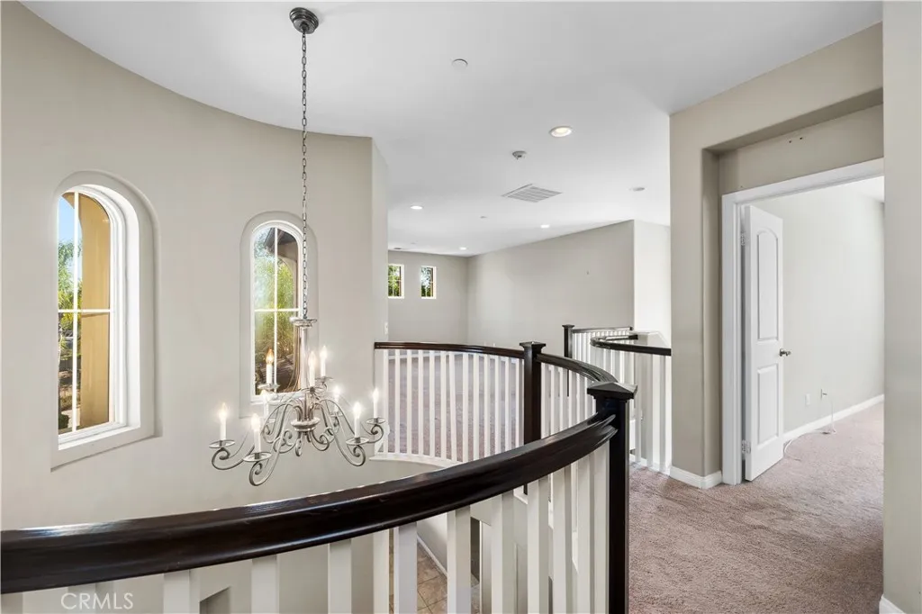 https://cdn.realtyfeed.com/cdn/127/306490980/e496f719642040fbc2196f2a8c78dc0a.webp