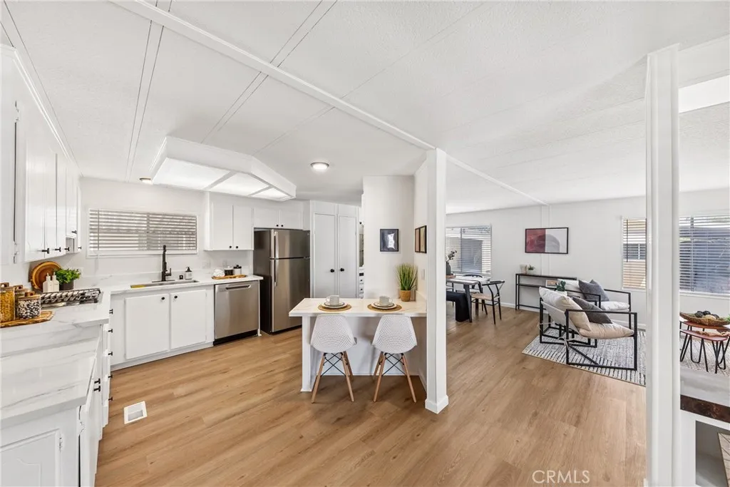 https://cdn.realtyfeed.com/cdn/127/306491162/0726b62f5dc66e80a243b95b5212481e.webp