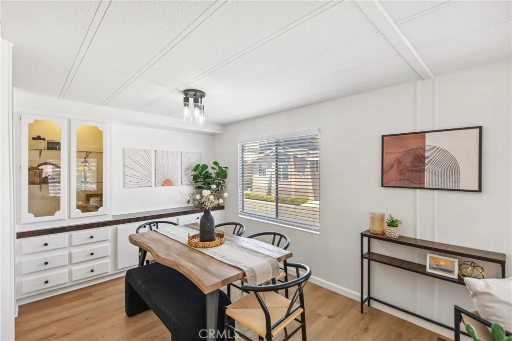 https://cdn.realtyfeed.com/cdn/127/306491162/1ddb77183e2fcba24511be3bc4ac118c.webp