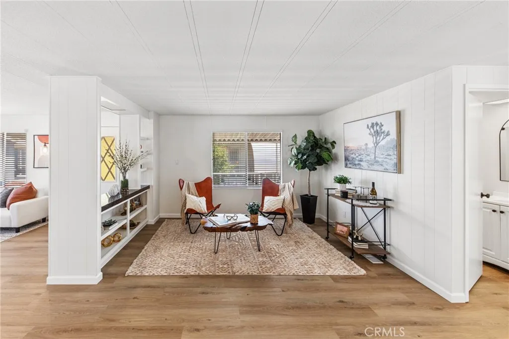 https://cdn.realtyfeed.com/cdn/127/306491162/2b4390efed41f0bdaa7a78d464923699.webp