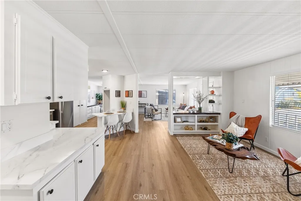 https://cdn.realtyfeed.com/cdn/127/306491162/4a978af287f9309bd40ac581dcb84e36.webp