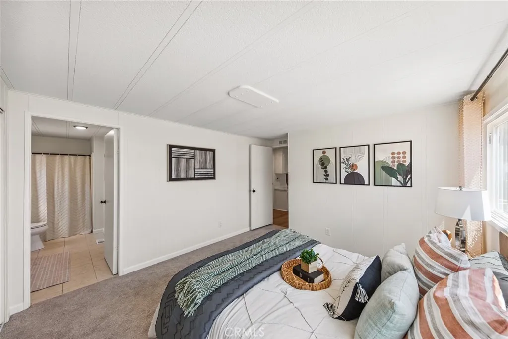 https://cdn.realtyfeed.com/cdn/127/306491162/91bf5fbd89916bf3657c6d4783c7193d.webp