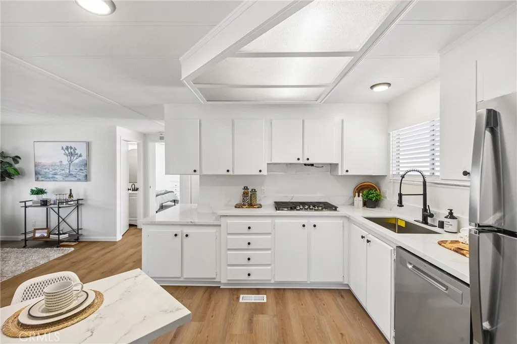 https://cdn.realtyfeed.com/cdn/127/306491162/dc2e93e22240a753dd8a161a32b67c12.webp